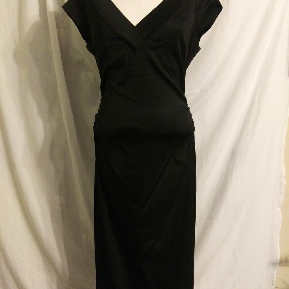 Dress - Picture 4 of 8